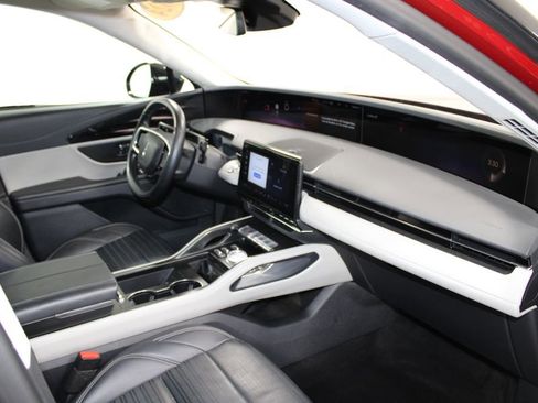 Used 2024 Lincoln Nautilus Reserve image 31