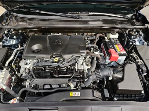 Used 2020 Toyota Camry XSE image 19