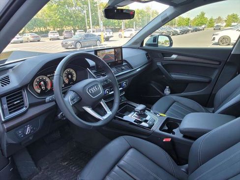Used 2023 Audi Q5 2.0T Premium Plus w/ Premium Plus Package AWD/4WD image 11