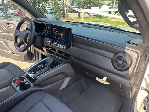 New 2026 Chevrolet Colorado Trail Boss AWD/4WD image 58