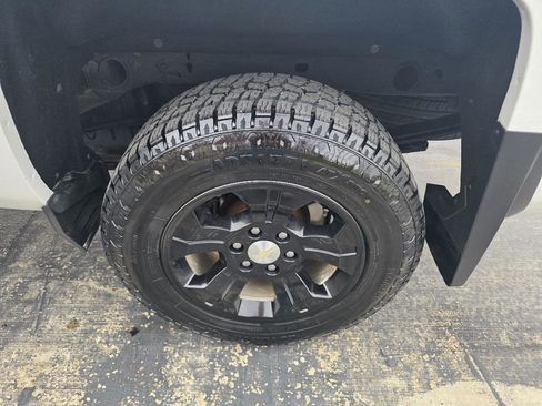 Used 2019 Chevrolet Silverado 1500 LT w/ All Star Edition image 16