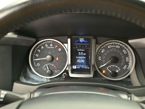Used 2023 Toyota Tacoma SR5 RWD image 13