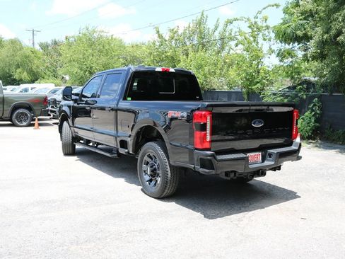 Used 2024 Ford F250 Lariat w/ Lariat Ultimate Package AWD/4WD image 3