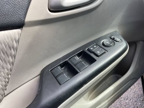 Used 2015 Honda Civic LX image 11
