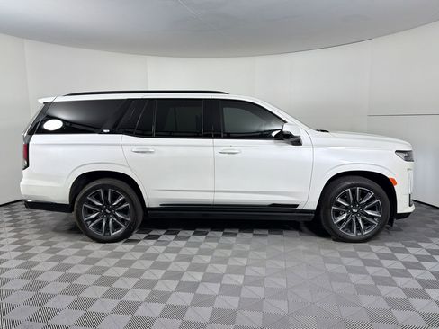 Used 2023 Cadillac Escalade Sport Platinum w/ Heavy-Duty Trailer Package image 8