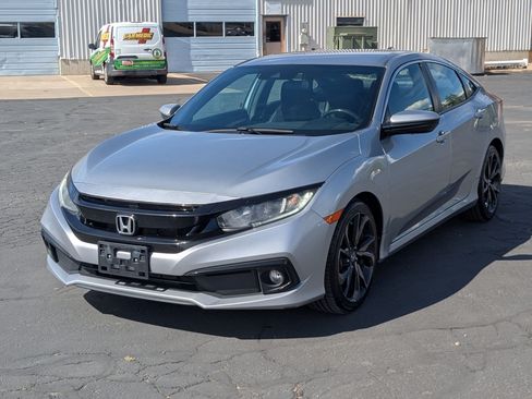 Used 2019 Honda Civic Sport image 10