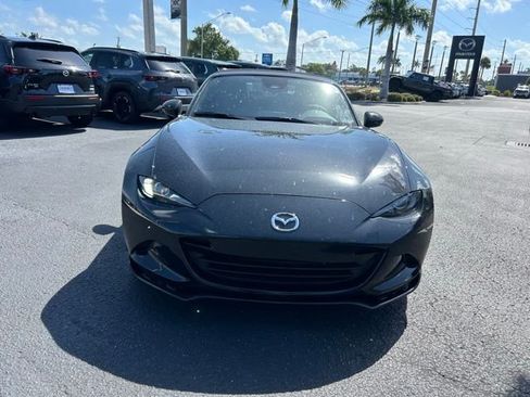 New 2026 MAZDA MX-5 Miata Club w/ Interior Package RWD image 2