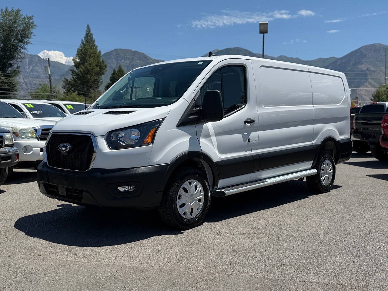 Used 2025 Ford Transit 250 Low Roof w/ Exterior Upgrade Package RWD image 1