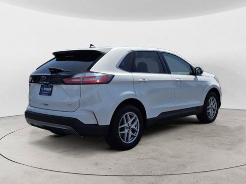 Used 2024 Ford Edge SEL AWD/4WD image 3