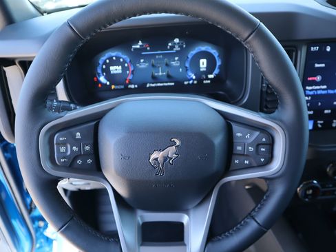 New 2026 Ford Bronco Badlands AWD/4WD image 3