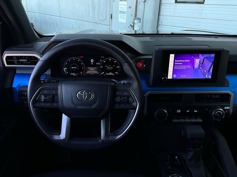 Used 2025 Toyota Tacoma TRD Off-Road image 12