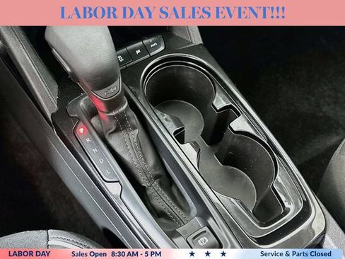 Used 2023 Chevrolet TrailBlazer LT w/ Convenience Package AWD/4WD image 16
