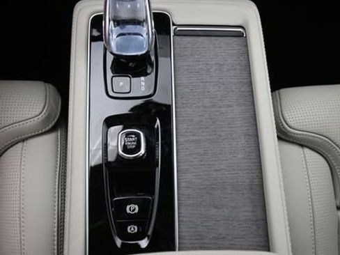 New 2026 Volvo XC90 T8 Ultra AWD/4WD image 11