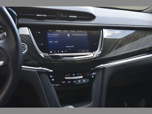 Used 2020 Cadillac XT6 Premium Luxury AWD/4WD image 20