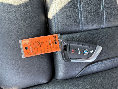 Used 2022 BMW i4 eDrive40 w/ M Sport Package image 38