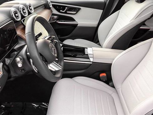 Certified 2026 Mercedes-Benz GLC 300 4MATIC image 11