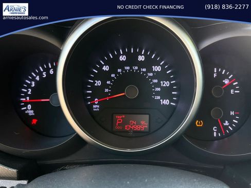 Used 2013 Kia Soul + FWD image 15