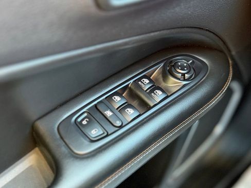 Used 2019 Jeep Compass Latitude w/ Popular Equipment Group image 21