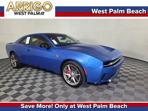 Used 2025 Dodge Charger Daytona Scat Pack w/ Track Pack AWD/4WD image 1