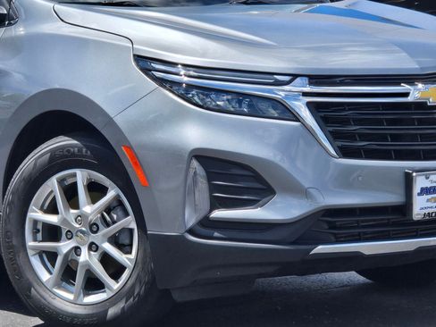 Used 2024 Chevrolet Equinox LT FWD image 3