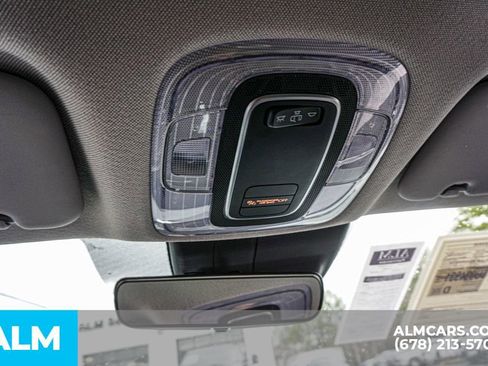 Used 2025 Hyundai Elantra SE image 32