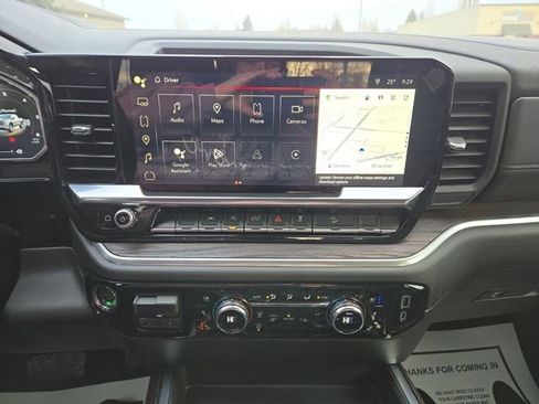 Used 2026 GMC Sierra 1500 SLT image 24