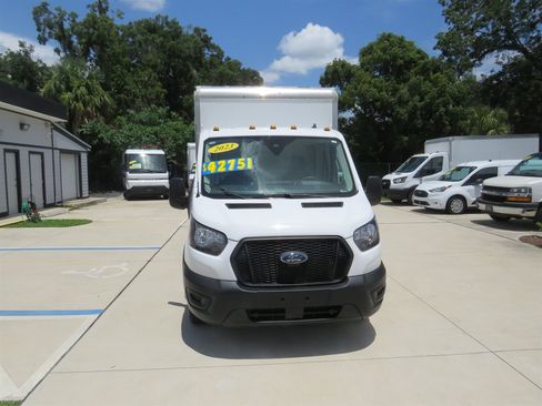 Used 2023 Ford Transit 350 DRW RWD image 2