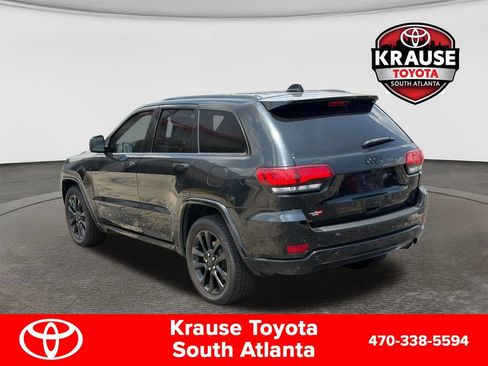 Used 2022 Jeep Grand Cherokee Laredo X RWD image 6