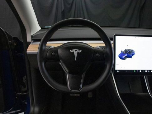 Used 2020 Tesla Model Y Long Range image 23