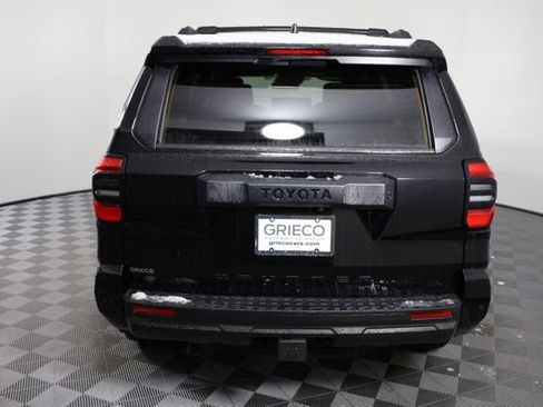 Used 2025 Toyota 4Runner TRD Off-Road image 7