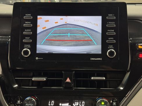 Used 2022 Toyota Camry LE image 24