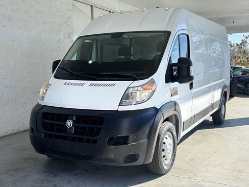 Used 2014 RAM ProMaster 2500 w/ Interior Convenience Group image 3