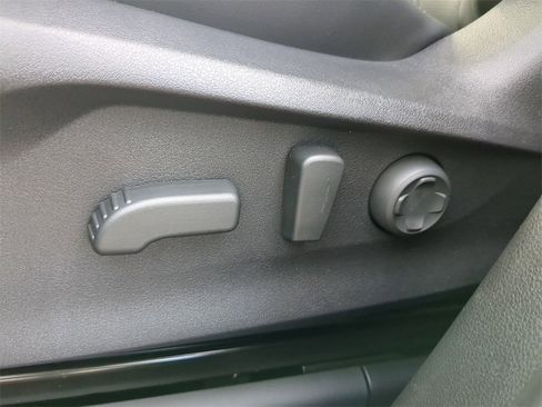 New 2025 Subaru Ascent Limited image 20