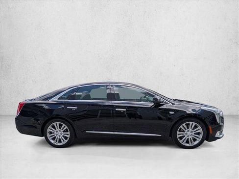 Used 2019 Cadillac XTS Luxury w/ Driver Awareness Package FWD image 4