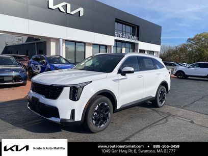 New 2026 Kia Sorento S w/ S Panoramic Sunroof Package