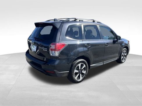 Used 2017 Subaru Forester 2.5i Limited image 8