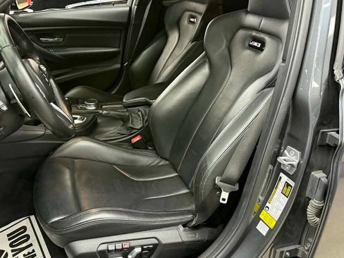 Used 2018 BMW M3 RWD image 9