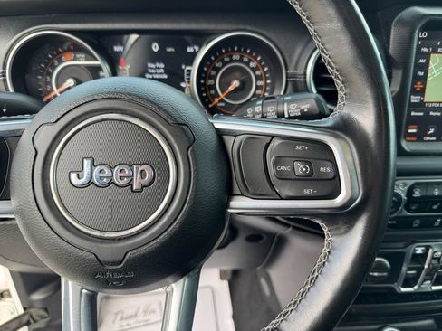 Used 2021 Jeep Wrangler Unlimited Sahara image 20