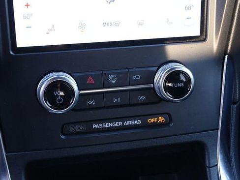 Certified 2022 Ford Edge ST image 19