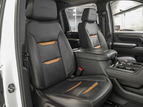 Used 2024 GMC Sierra 2500 AT4 w/ AT4 Premium Plus Package AWD/4WD image 34