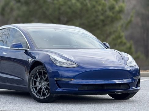 Used 2020 Tesla Model 3 Standard Range Plus image 46