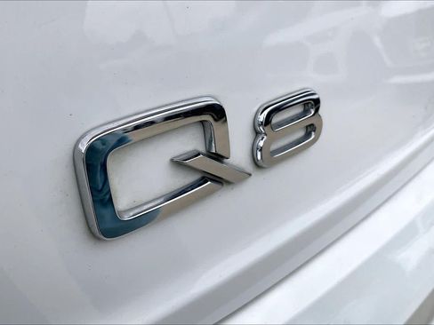 Used 2023 Audi Q8 Premium w/ Convenience Package AWD/4WD image 30