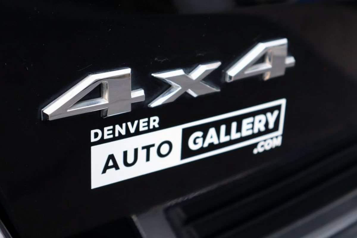 Used 2019 Jeep Grand Cherokee Overland AWD/4WD image 27