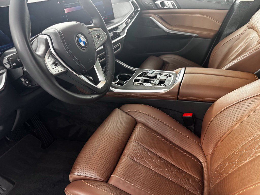 Certified 2023 BMW X7 xDrive40i w/ Executive Package AWD/4WD image 14