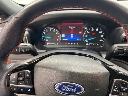 Used 2023 Ford Explorer ST-Line w/ Class IV Trailer Tow Package image 48