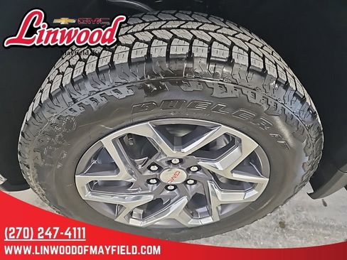 New 2026 GMC Sierra 1500 SLT image 6