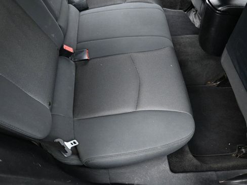 Used 2012 Dodge Avenger SXT image 27