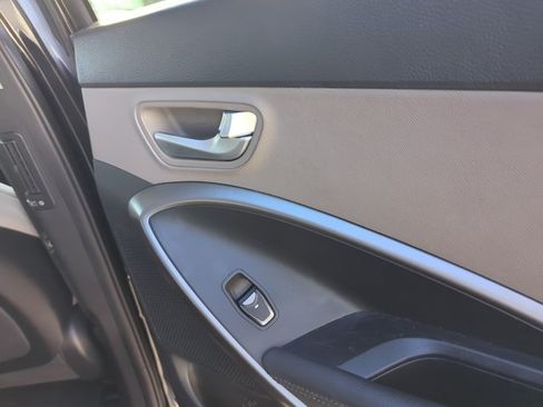 Used 2018 Hyundai Santa Fe Sport FWD image 25
