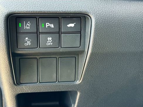 Used 2022 Honda CR-V Touring image 12