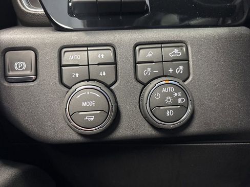 New 2026 Chevrolet Silverado 1500 LTZ w/ Technology Package AWD/4WD image 18